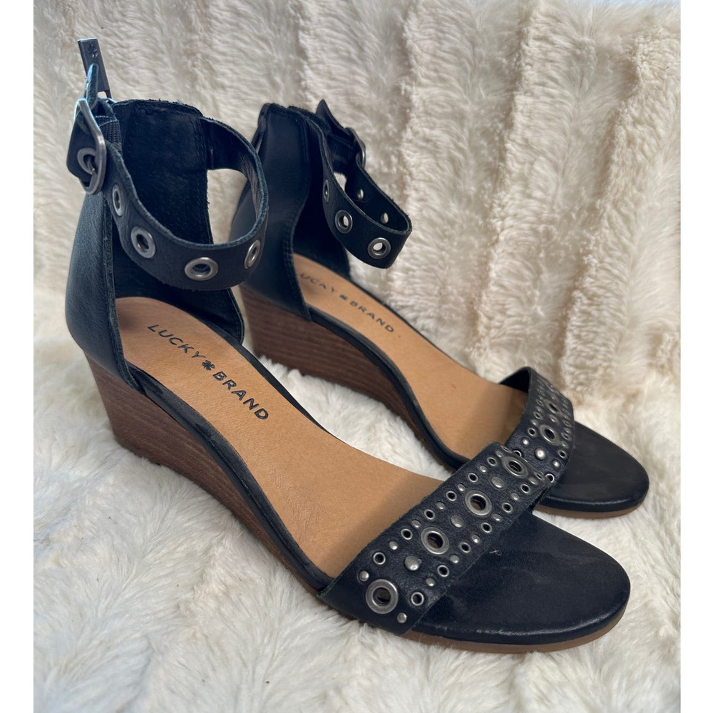 Lucky Brand Wedge Sandal Size 6 Grommet Details - EUC
